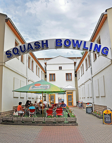 Sportcentrum Duna Dn (bowling, squash, restaurant)